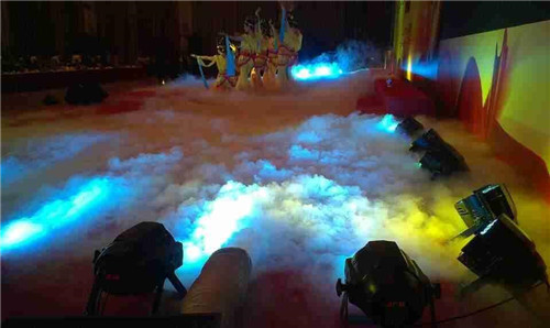 干冰產生煙霧的原因